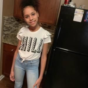 Meet your Posher, Kaylie